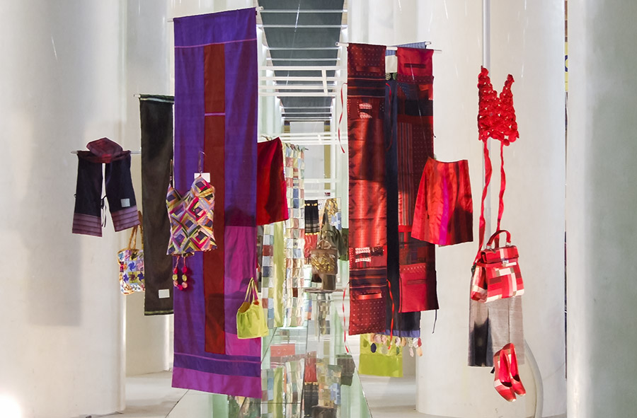 Abilmente, mostra "Vestiamoci di patchwork"